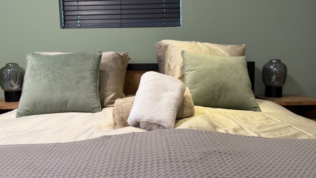 B89085C5-629F-471F-AA9C-A09F9346455C_1_105_c